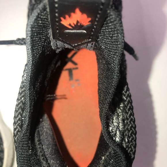 Nike LeBron James shoe - Picture 6 of 8